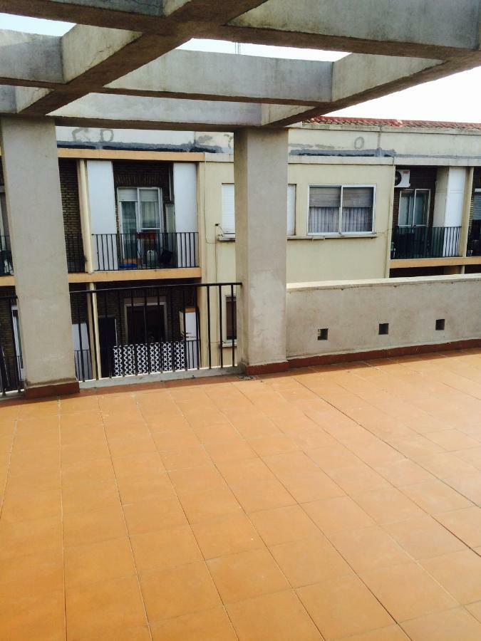 Apartamento Universidad-Hospital Сарагоса Екстериор снимка